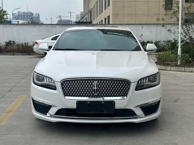 Lincoln MKZ