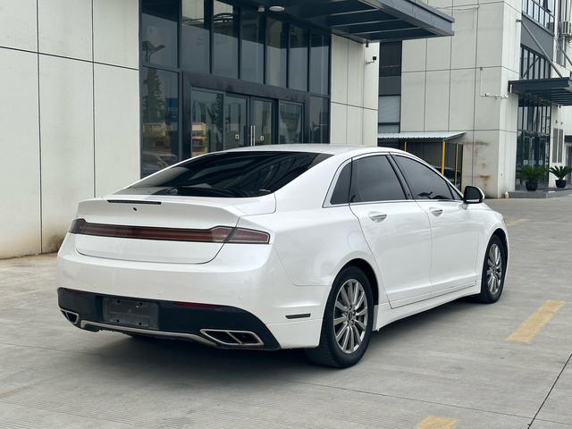 Lincoln MKZ