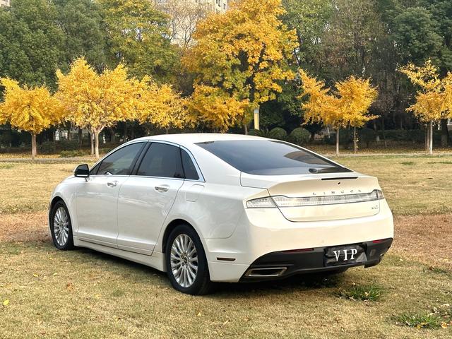 Lincoln MKZ