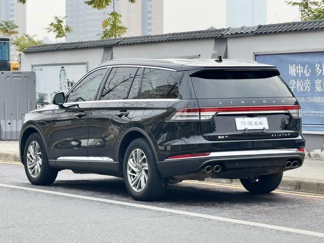 Lincoln Aviator