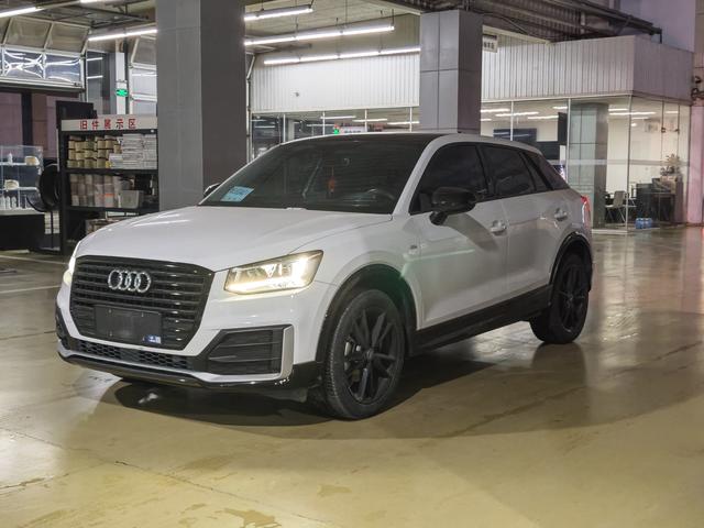 Audi Q2L