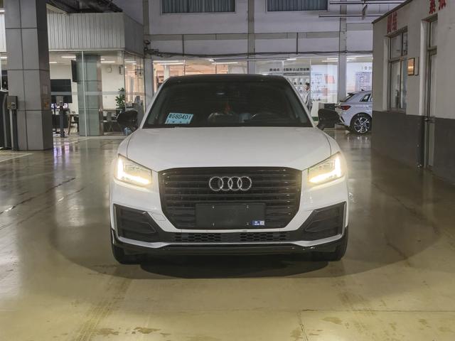 Audi Q2L