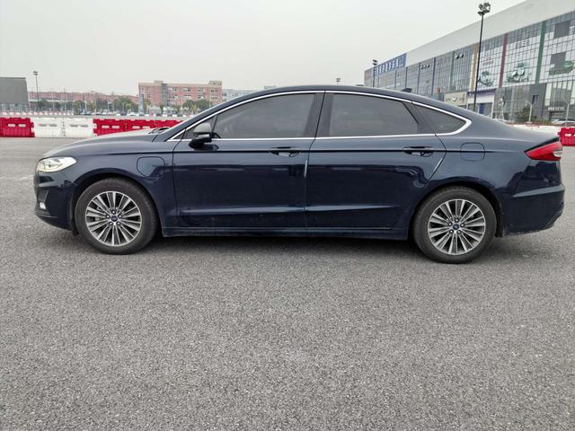 Ford Mondeo PHEV