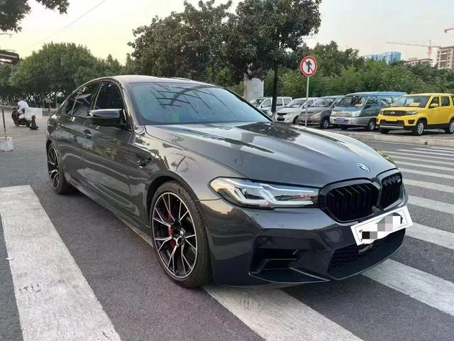 BMW M5