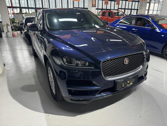 Jaguar F-PACE