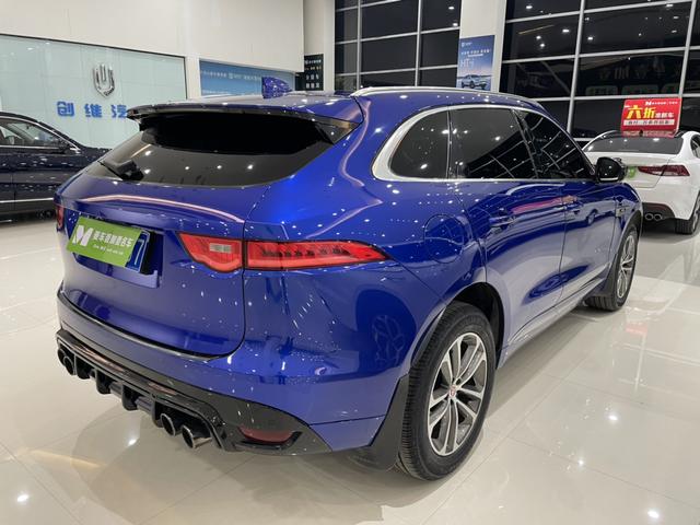 Jaguar F-PACE