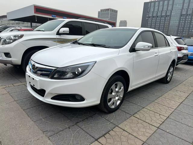 BYD e5