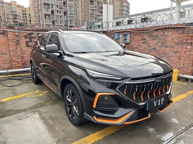 Oshan Changan Auchan X5