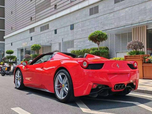 Ferrari 458