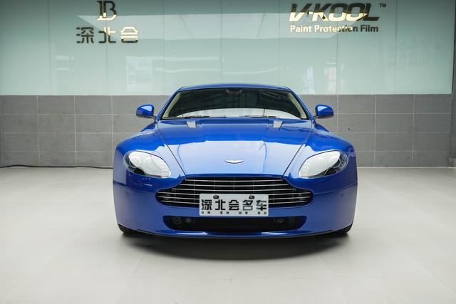 Aston Martin Vantage