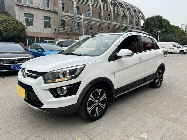 BAIC Shenbao X25