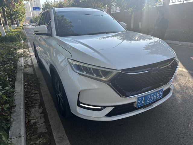 Oshan Changan Auchan X7