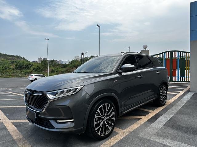 Oshan Changan Auchan X7