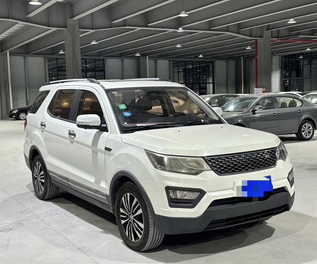 Oshan Changan Auchan CX70