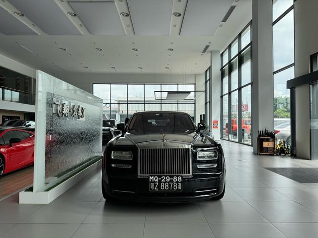 Rolls Royce Phantom