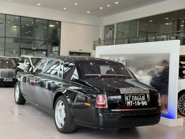 Rolls Royce Phantom