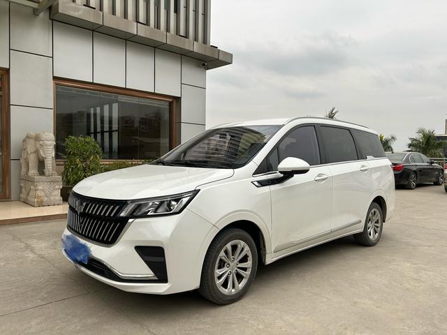 Wuling Jiachen