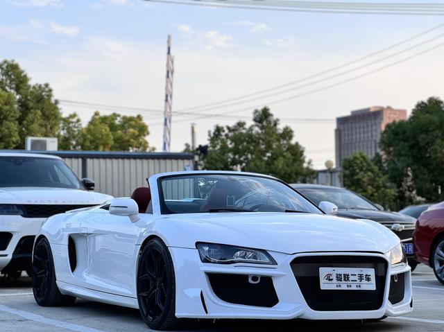 Audi R8