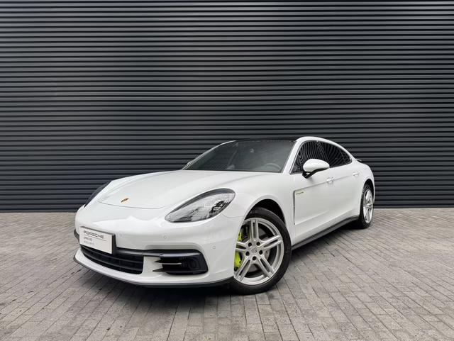 Porsche Panamera E-Hybrid