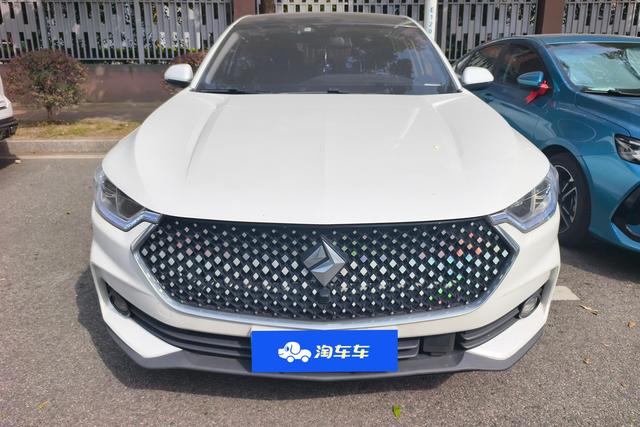 Baojun RC-6