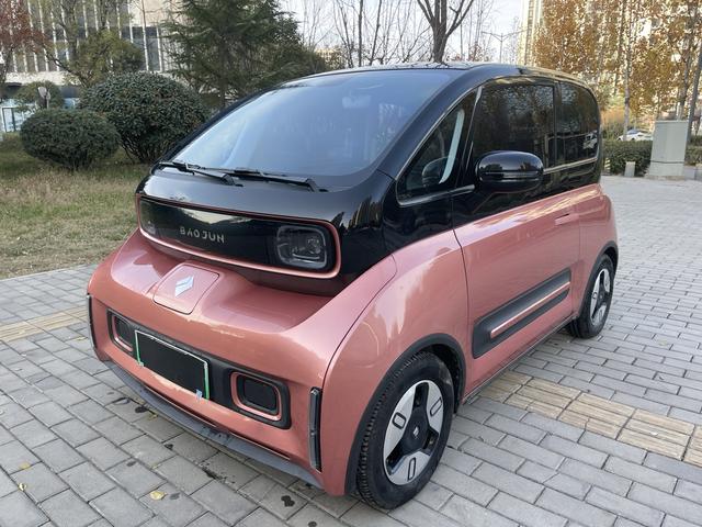 Baojun E300