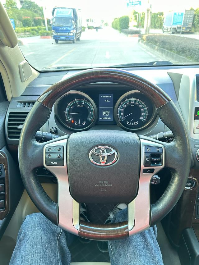 Toyota Prado