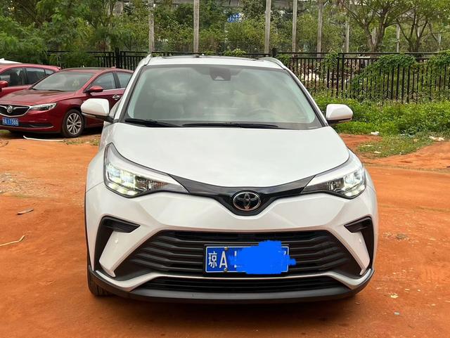 Toyota C-HR Hybrid