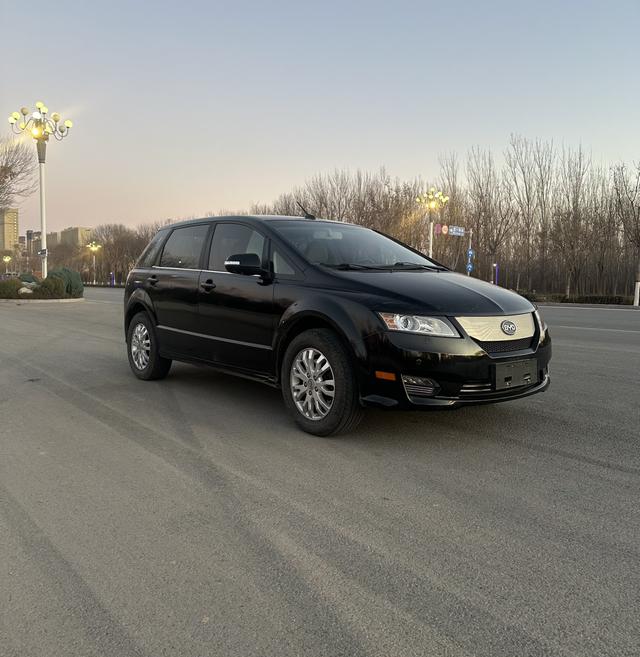 BYD e6