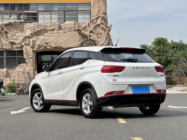 Dongfeng Fengon 500