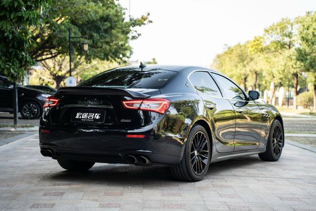 Maserati Ghibli