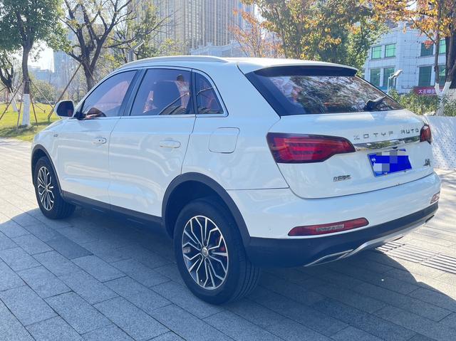 Zotye SR7