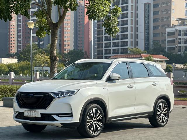 Oshan Changan Auchan X7