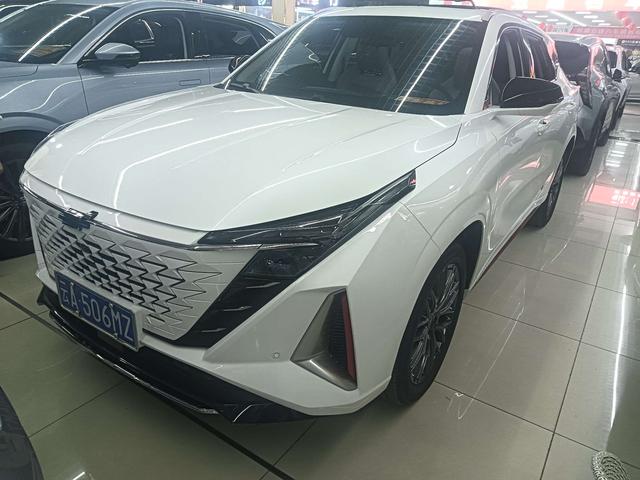 Oshan Changan Auchan Z6