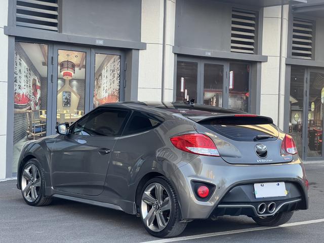 Hyundai Veloster