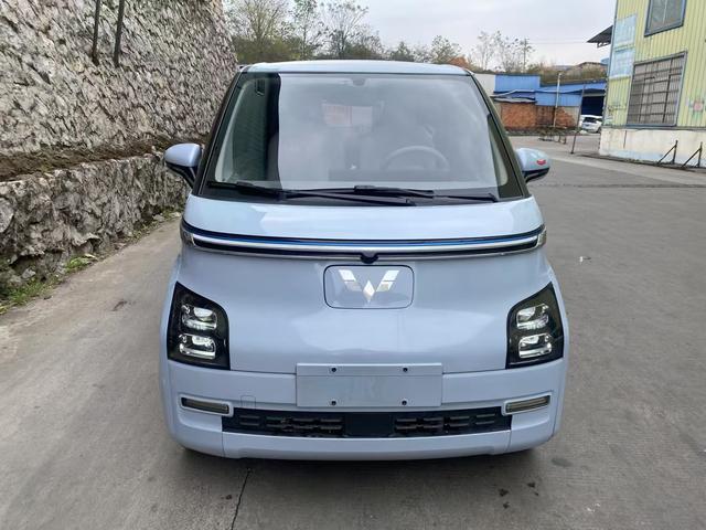 Wuling Air ev clear sky