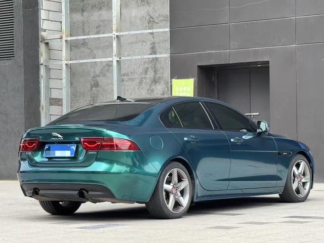 Jaguar XE