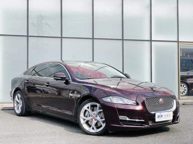 Jaguar XJ