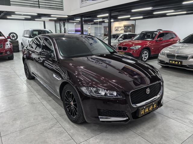 Jaguar XFL