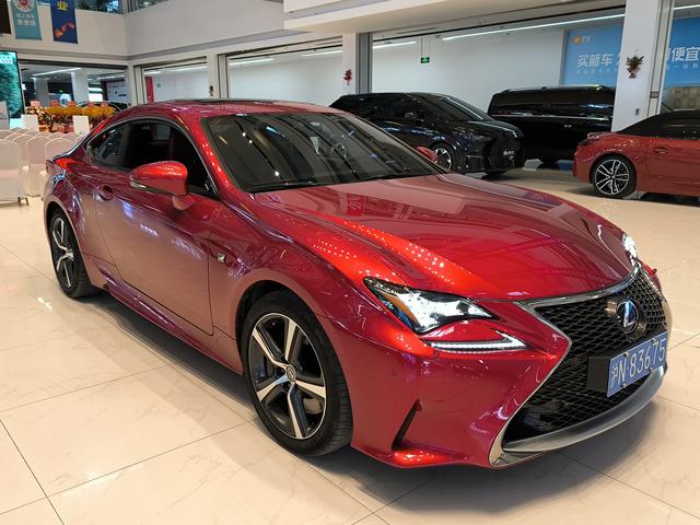 Lexus RC