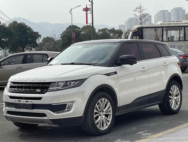 Lu Feng Landwind X7