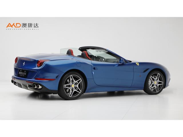 Ferrari California T