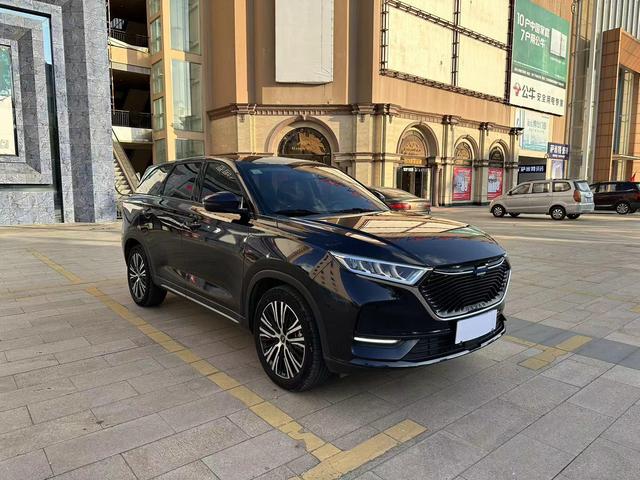 Oshan Changan Auchan X7