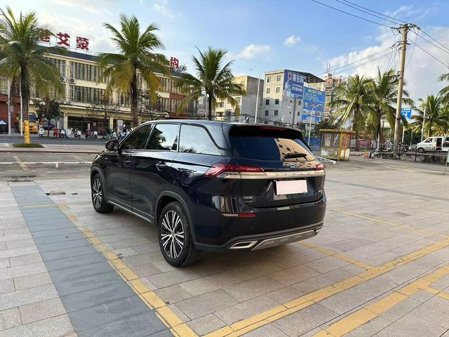 Oshan Changan Auchan X7