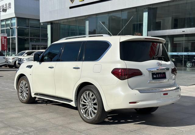 Infiniti QX80