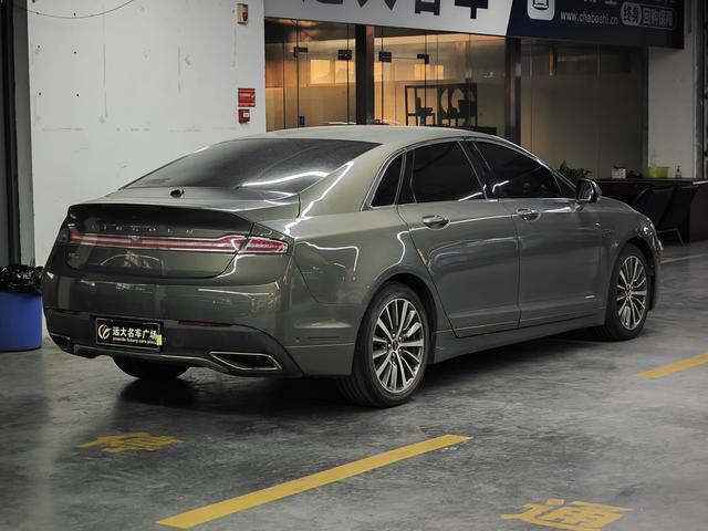 Lincoln MKZ