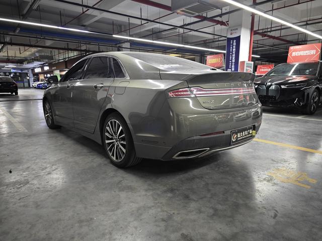 Lincoln MKZ