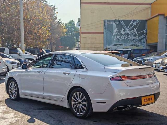 Lincoln MKZ