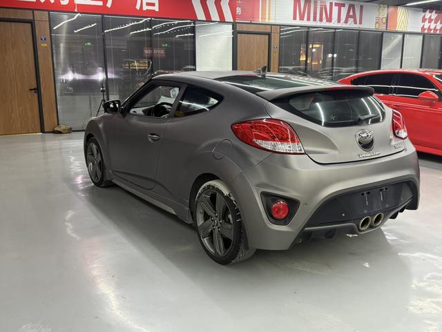 Hyundai Veloster