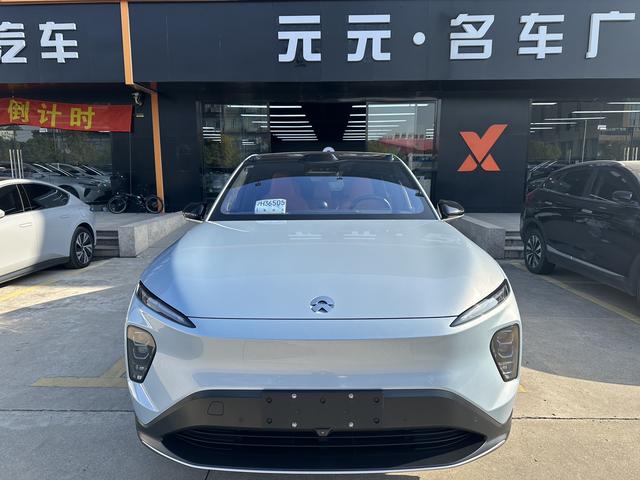 NIO EC7