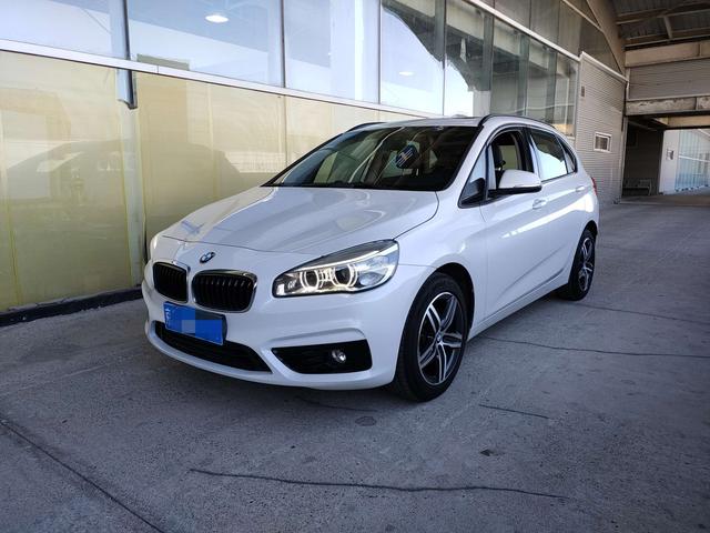 BMW 2 series station wagon (imported)